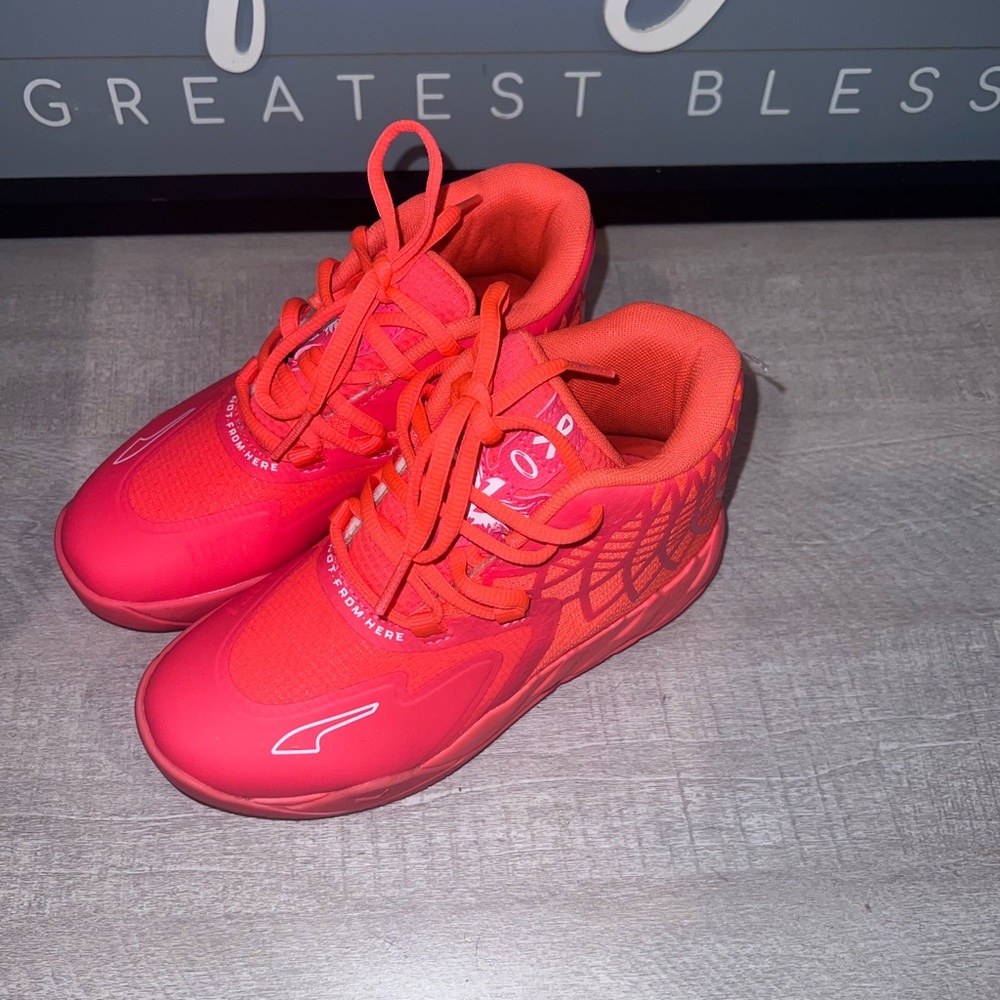 Puma LaMelo Ball MB.01 Breast Cancer Awareness Basketball